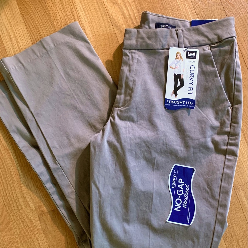 Lee mid rise curvy straight pants 12 Medium